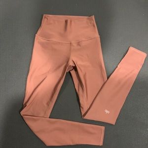 ALO Yoga Highwaist Airlift Leggings